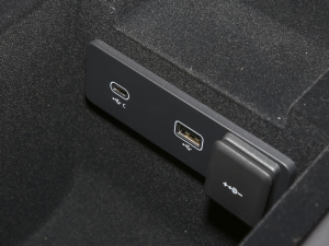 20232.0T 250PS R-DYNAMIC SMȡ\Ӱ п؅^