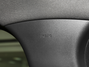 20232.0T 250PS R-DYNAMIC SMȡ\Ӱ п؅^(q)