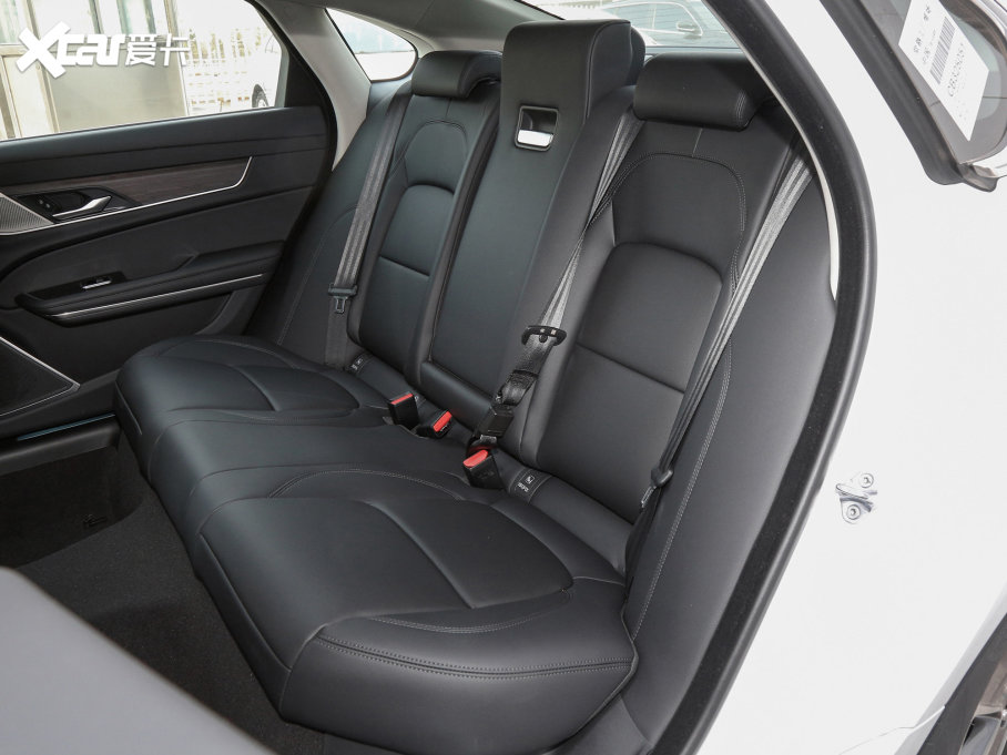 2023ݱXFL 2.0T P200 򌾫ӢA