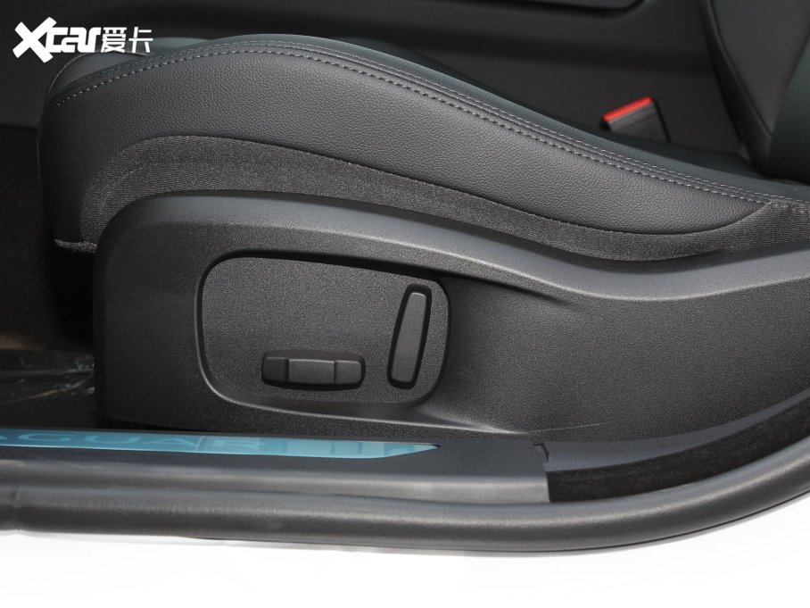 2023ݱXFL 2.0T P200 򌾫ӢA