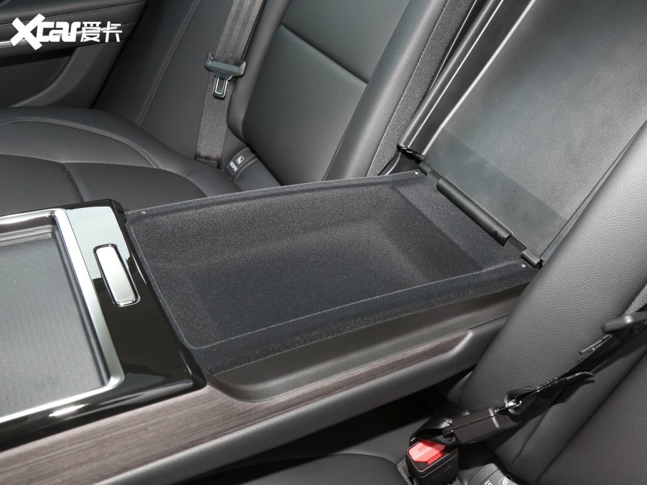 2023ݱXFL 2.0T P200 򌾫ӢA