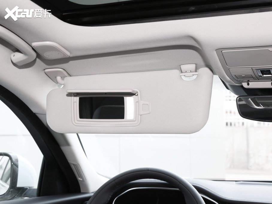 2023ݱXFL 2.0T P200 򌾫ӢA