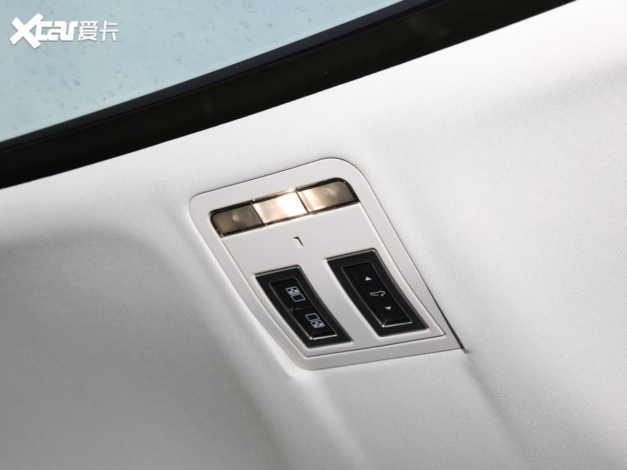 2023ݱXFL 2.0T P200 򌾫ӢA