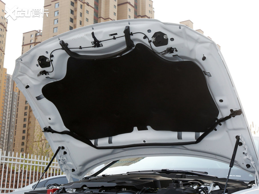 2023ݱXFL 2.0T P200 򌾫ӢA