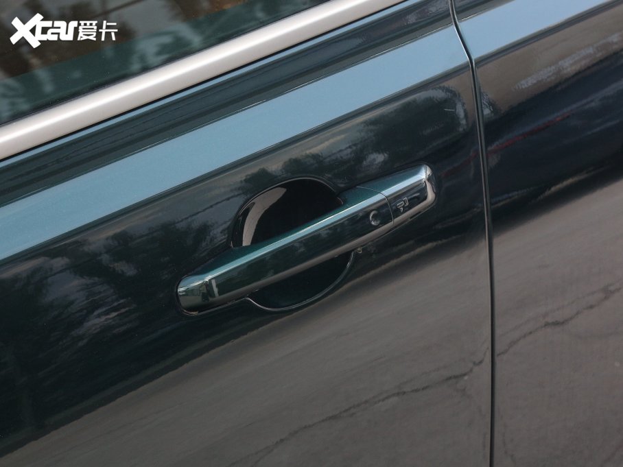 2023ݱXFL 2.0T P250 (q)Ӣ\(yn)(dng)̽