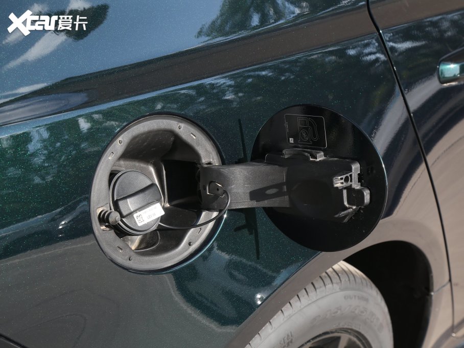 2023ݱXFL 2.0T P250 򌾫Ӣ\̽