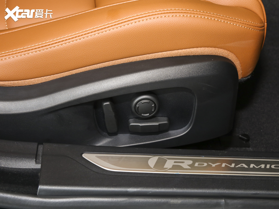 2023ݱXFL 2.0T P250 򌾫Ӣ\Ӱ