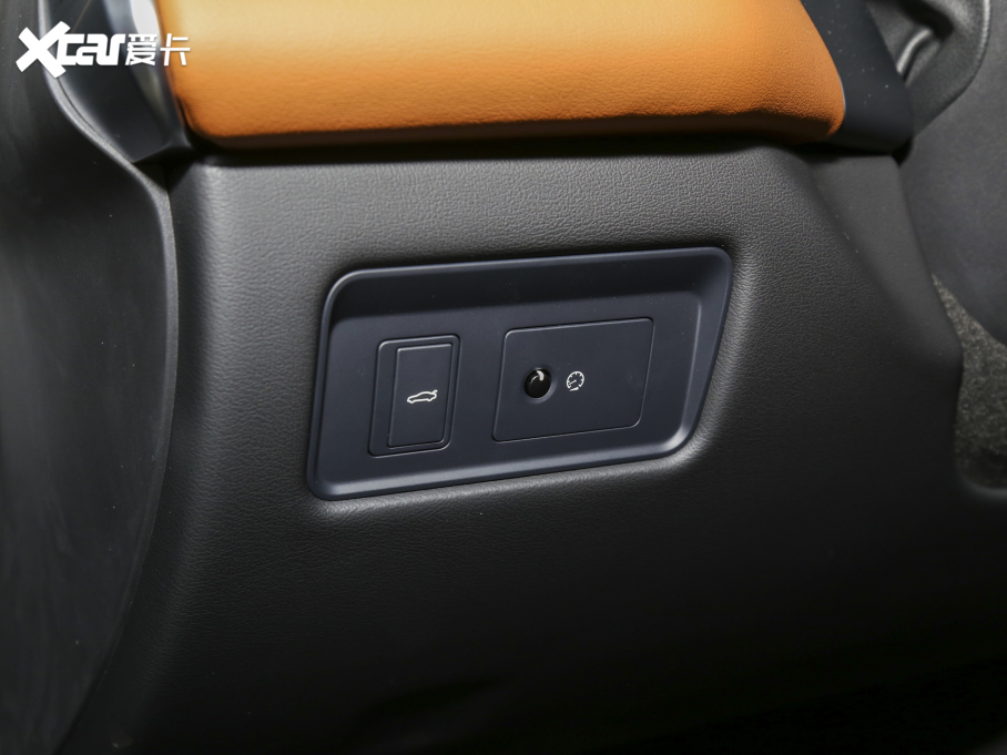 2023ݱXFL 2.0T P250 򌾫Ӣ\Ӱ