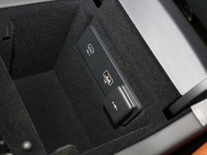 20232.0T P250 򌾫Ӣ\̽ g