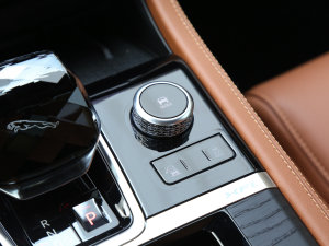 20232.0T P250 򌾫Ӣ\̽ п؅^(q)