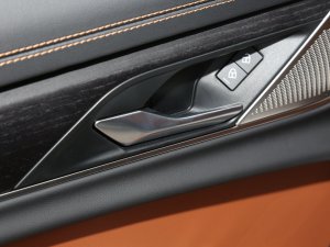 20232.0T P250 򌾫Ӣ\̽ п؅^