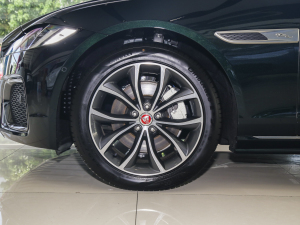 2023款2.0T P250 两驱精英运动版 轮圈