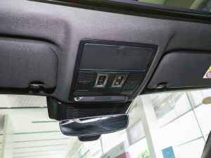 20232.0T P250 (q)Ӣ\(yn)(dng) п؅^(q)