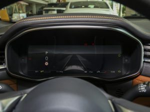 20232.0T P250 򌾫Ӣ\Ӱ п؅^