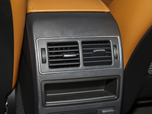 20232.0T P250 򌾫Ӣ\Ӱ п؅^