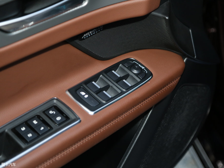 2017��ݱ�XFL 2.0T 240PS ���A��