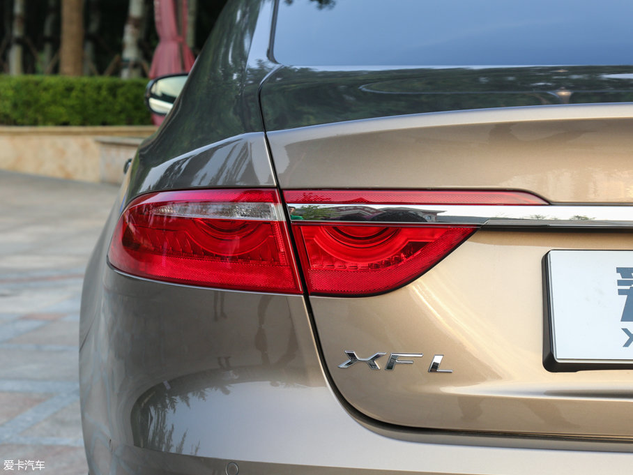 2017ݱXFL 3.0SC 340PS A