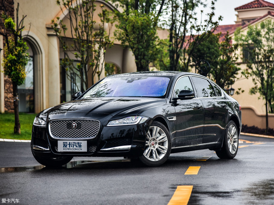 2017ݱXFL 3.0SC 340PS A