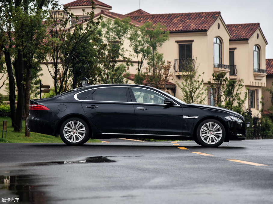 2017ݱXFL 3.0SC 340PS A