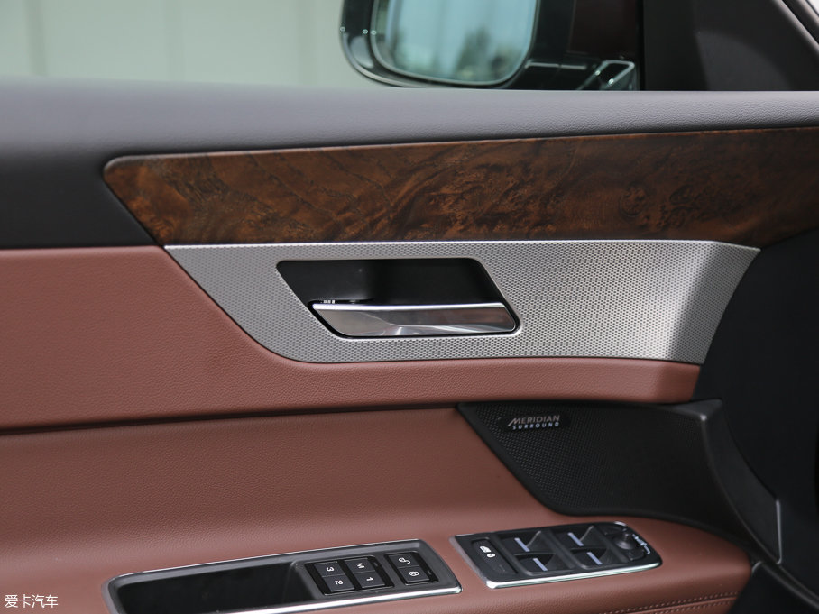 2017ݱXFL 2.0T 240PS 