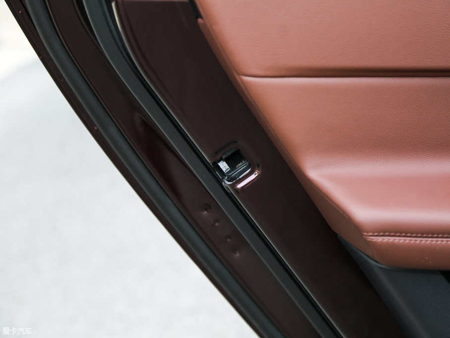 2017ݱXFL 2.0T 240PS 