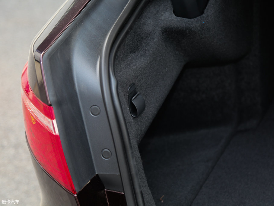 2017ݱXFL 2.0T 240PS 