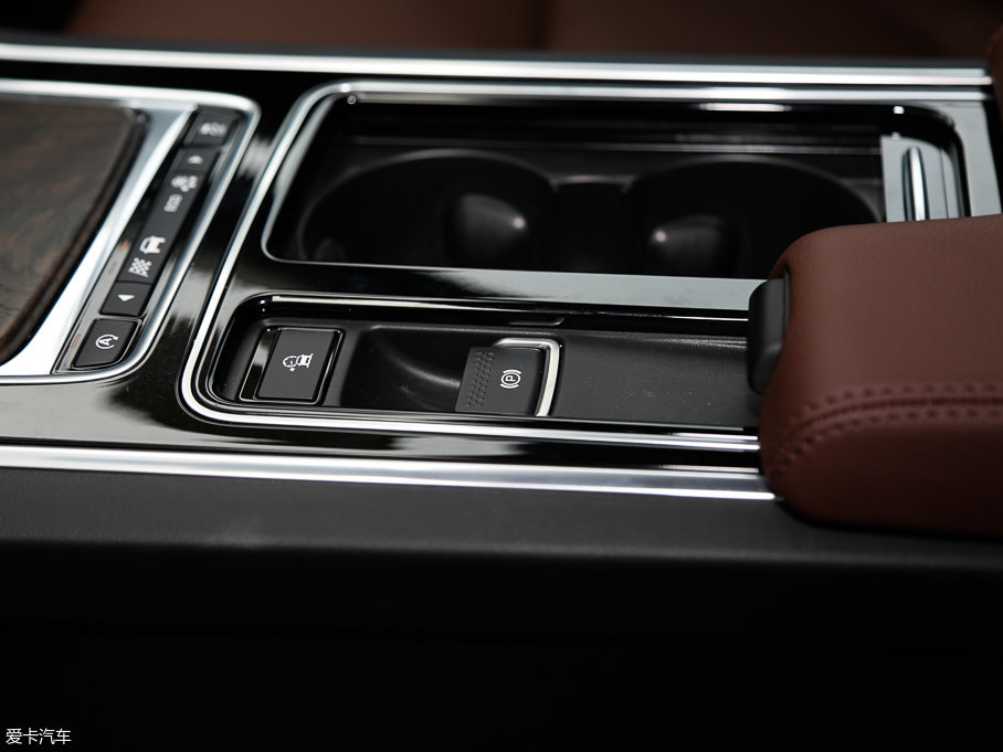 2017ݱXFL 2.0T 240PS 