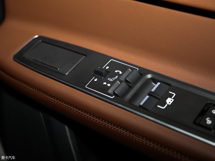 2017ݱXFL 2.0T 240PS 