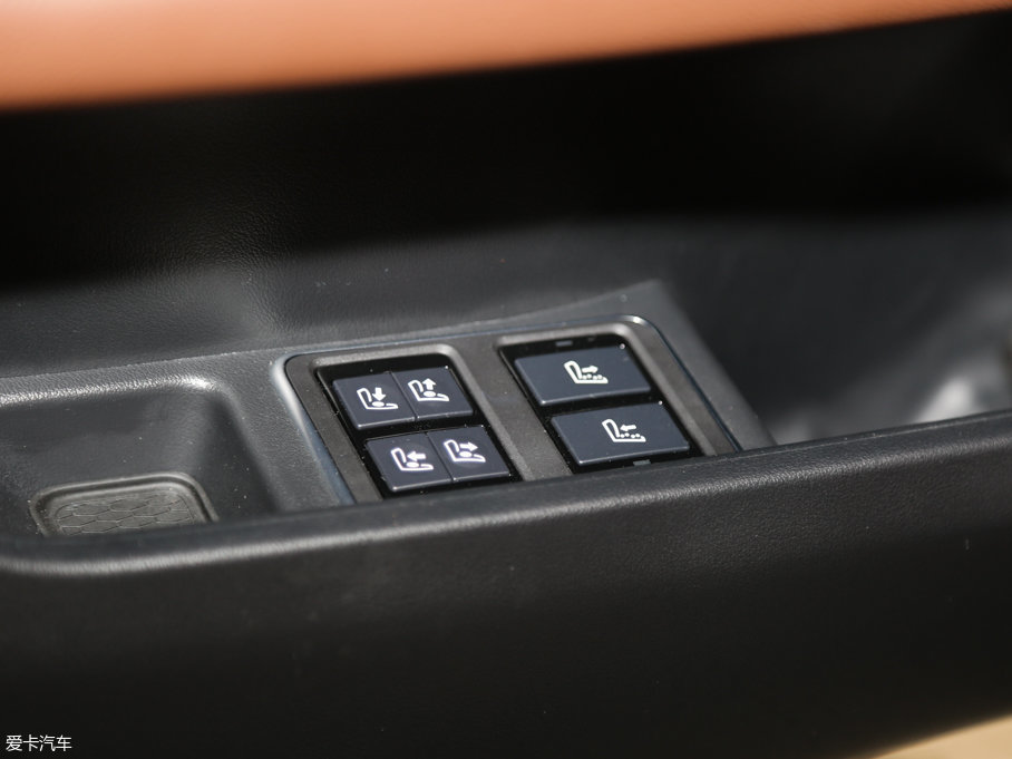 2017��ݱ�XFL 2.0T 240PS ���A��