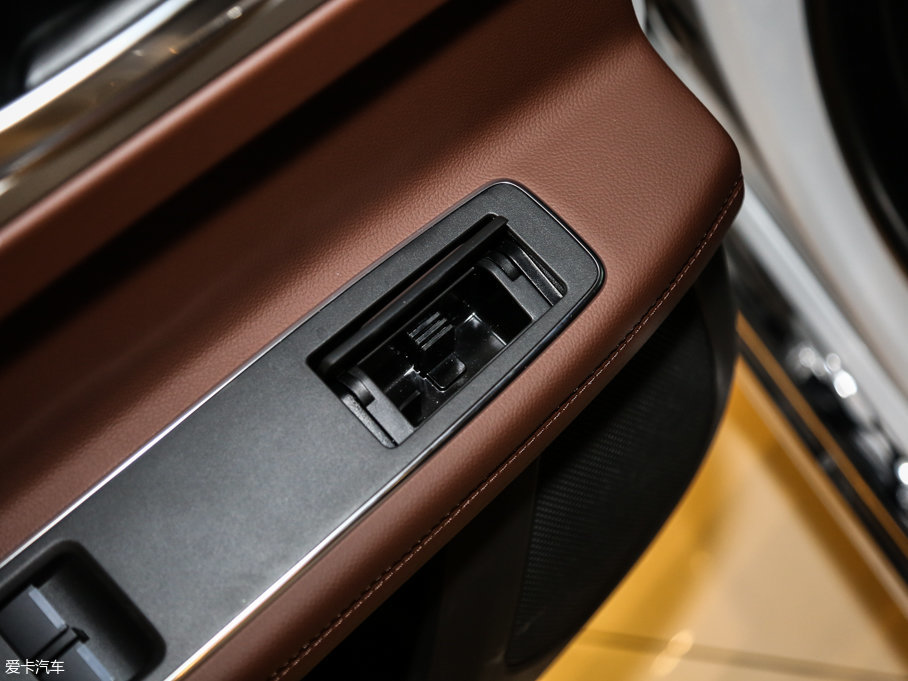 2017��ݱ�XFL 2.0T 240PS ���A��