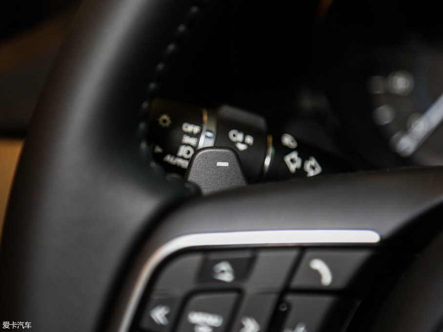 2017��ݱ�XFL 2.0T 240PS ���A��