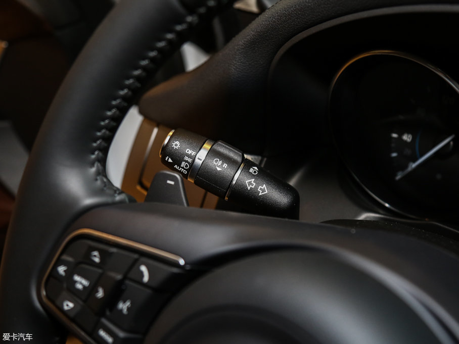 2017��ݱ�XFL 2.0T 240PS ���A��