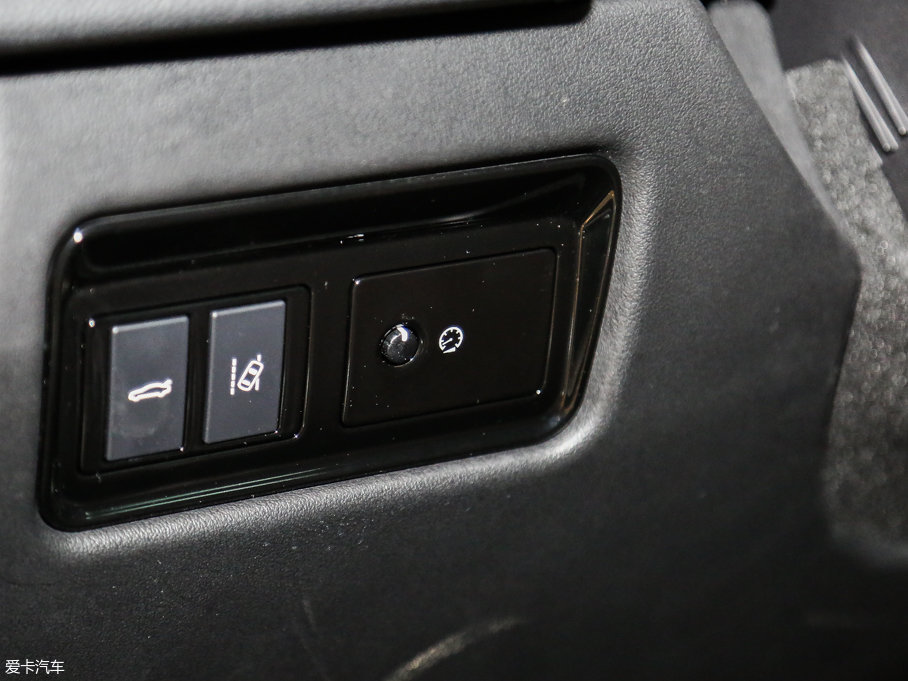 2017ݱXFL 2.0T 200PS Ӣ