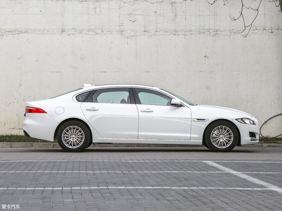 2017ݱXFL 2.0T 200PS A