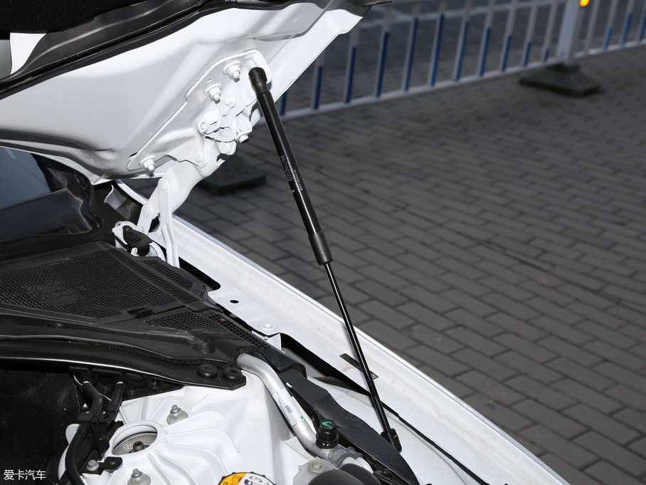 2017ݱXFL 2.0T 200PS A