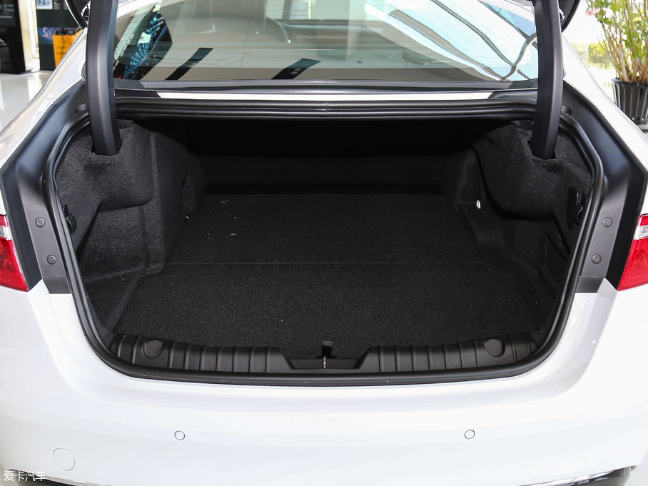 2017ݱXFL 3.0SC 340PS 