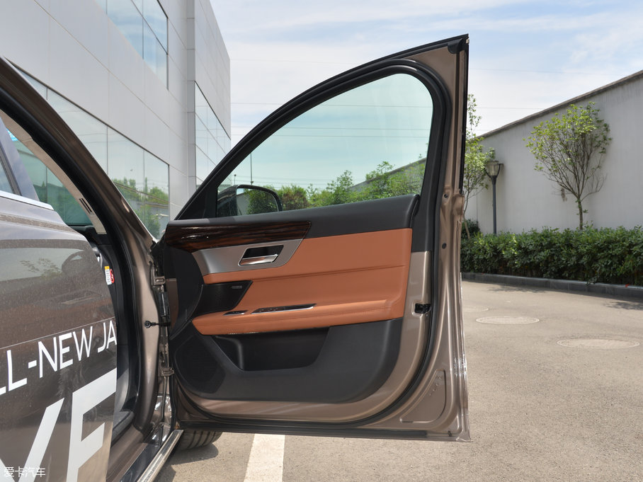 2017ݱXFL 2.0T 240PS A