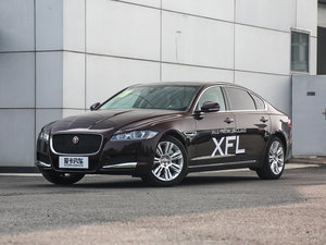 2017款2.0T 240PS 尊享版 左前45度