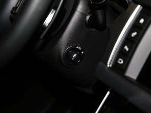 2017款2.0T 200PS 精英版 中控区