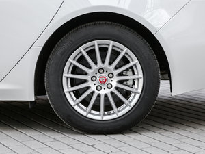 2017款2.0T 200PS 豪华版 轮圈