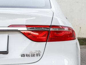 2017款2.0T 200PS 豪华版 尾灯