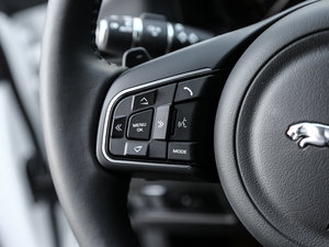 2017款2.0T 200PS 豪华版 中控区