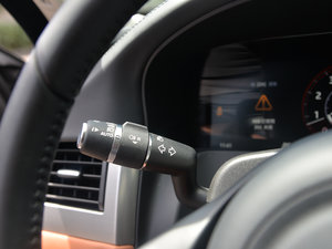 2017款2.0T 240PS 奢华版 中控区