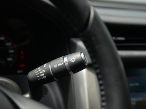2017款2.0T 240PS 奢华版 中控区