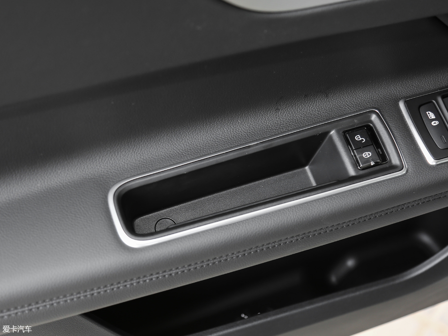 2018ݱXFL 2.0T 200PS L(fng)A