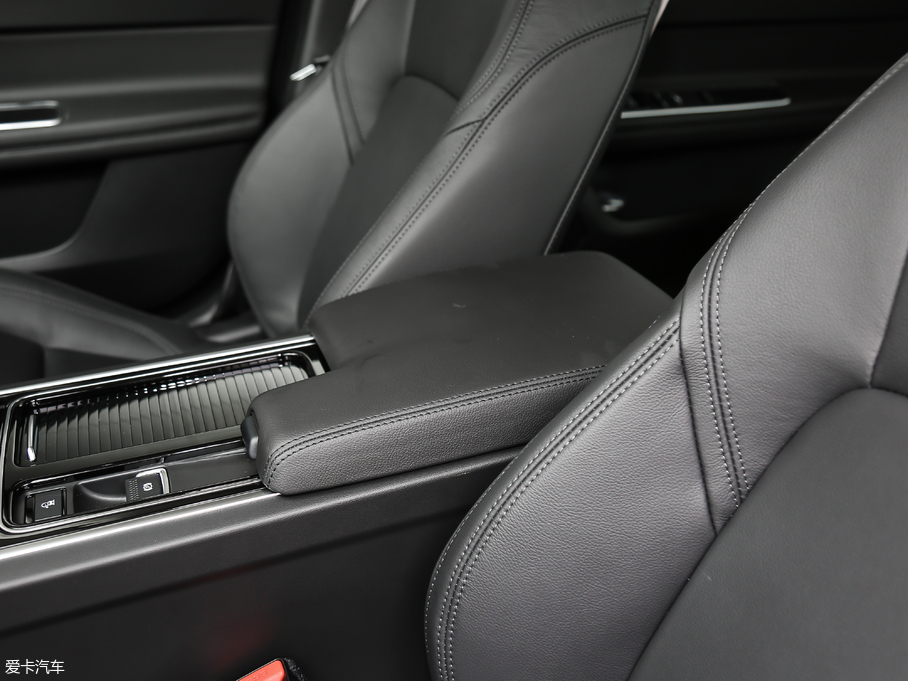 2018ݱXFL 2.0T 200PS LA