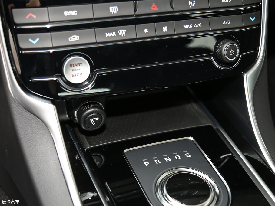 2018ݱXFL 2.0T 200PS L(fng)A