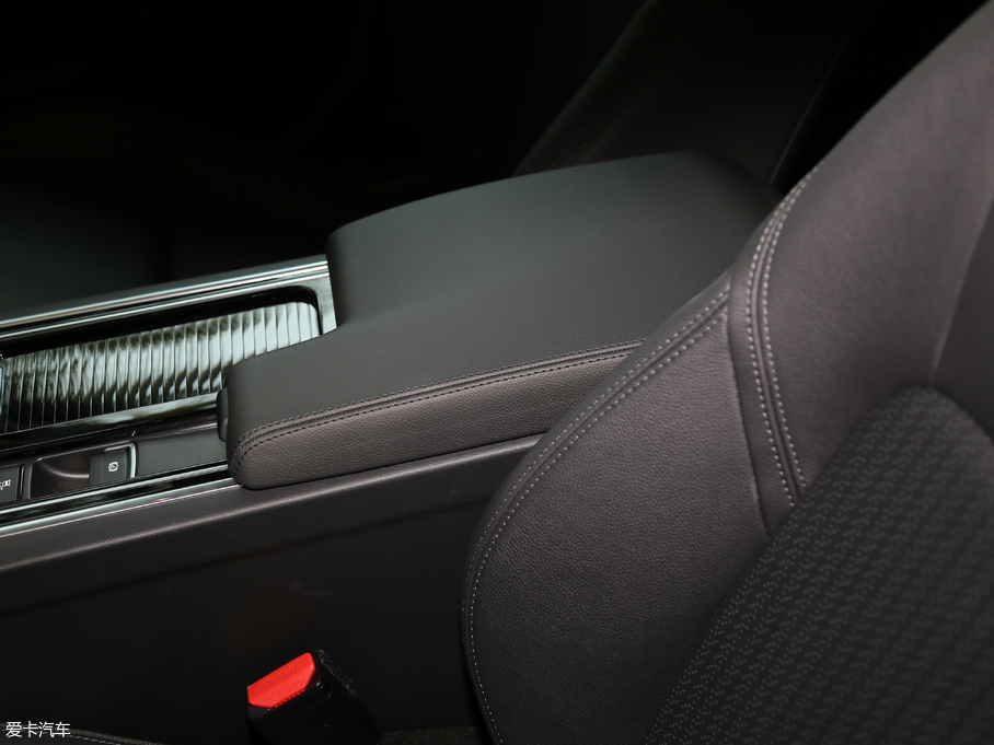 2018ݱXFL 3.0SC 340PS A