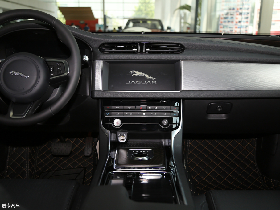 2018ݱXFL 3.0SC 340PS A