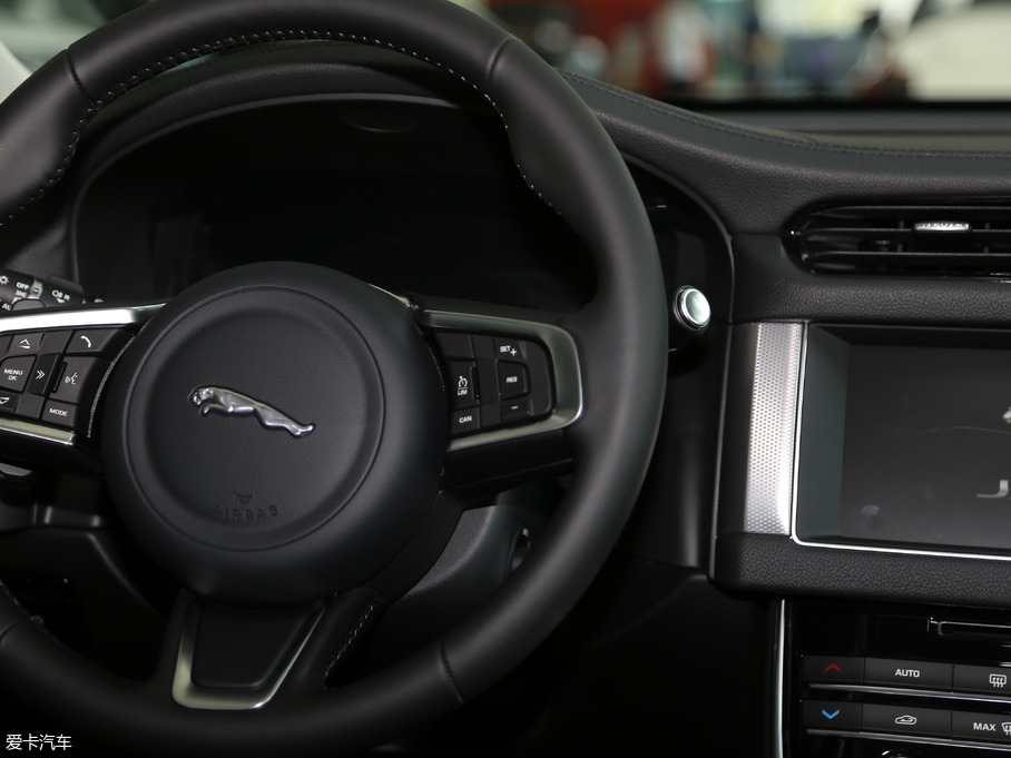 2018��ݱ�XFL 3.0SC 340PS ���A��